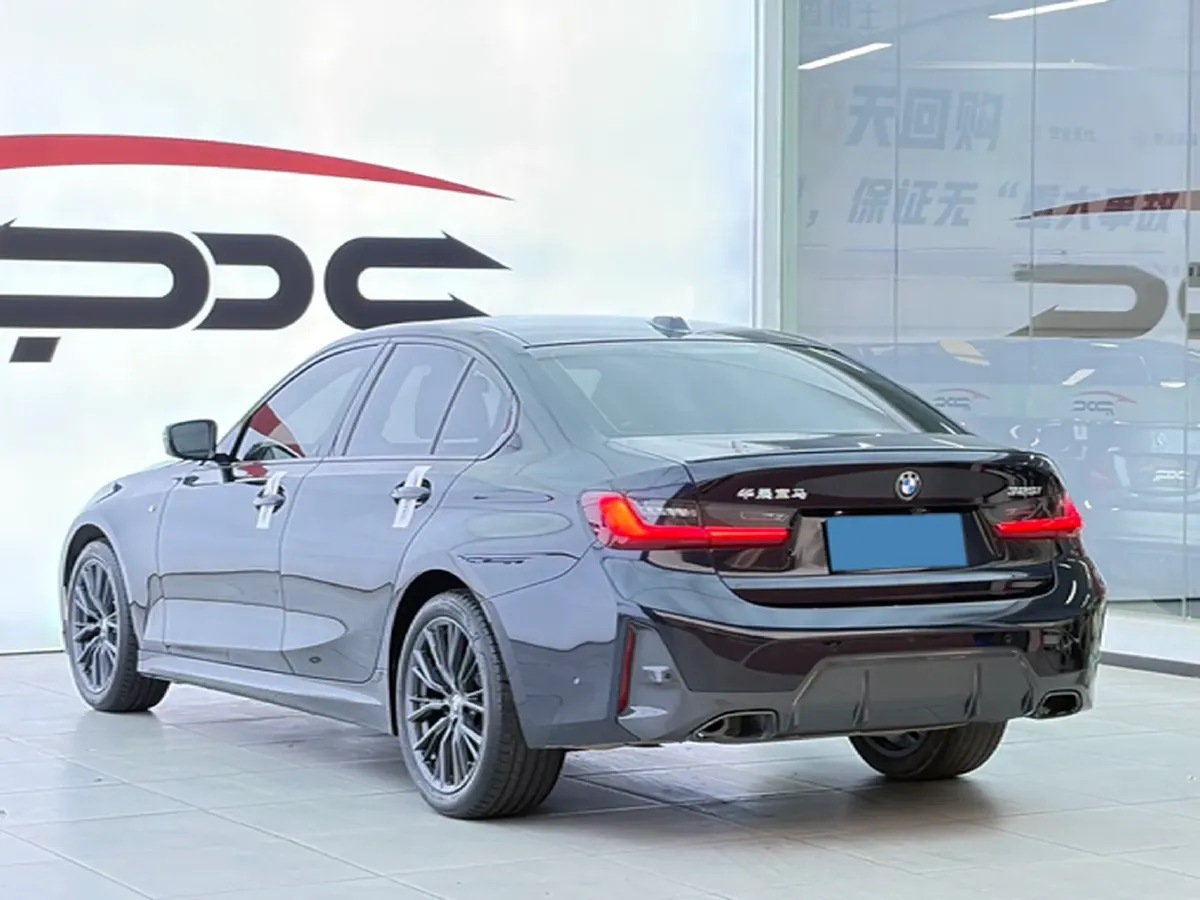 2023 BMW 3 Series 2.0T 184HP L4 8AT,autocango,china used car exporter,china ev exporter,chinese used car exporter,chinese used ev exporter