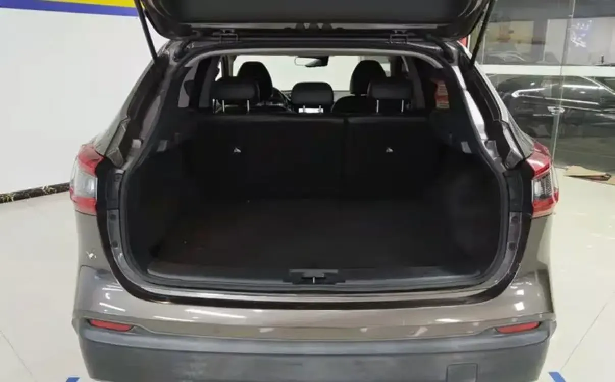 2021 Nissan Qashqai 2.0L 151HP L4 CVT,autocango,china used car exporter,china ev exporter,chinese used car exporter,chinese used ev exporter