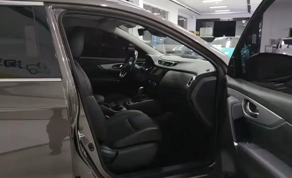 2021 Nissan Qashqai 2.0L 151HP L4 CVT,autocango,china used car exporter,china ev exporter,chinese used car exporter,chinese used ev exporter