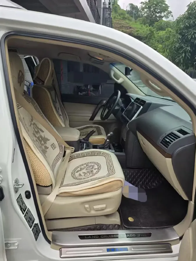 2019 Land Rover Range Rover Velar 2.0T 300HP L4 8AT,autocango,china used car exporter,china ev exporter,chinese used car exporter,chinese used ev exporter