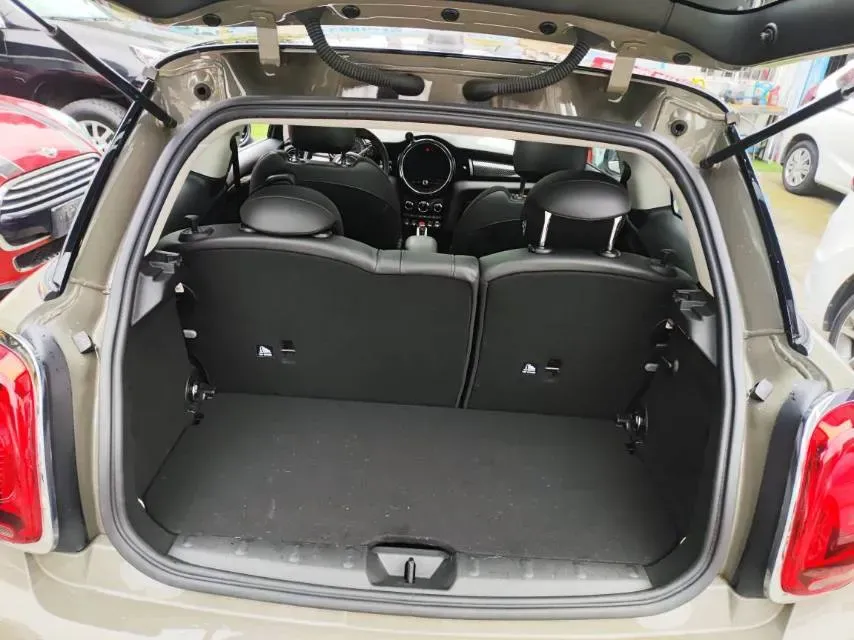 2019 MINI MINI 2.0T 192HP L4 7DCT,autocango,china used car exporter,china ev exporter,chinese used car exporter,chinese used ev exporter