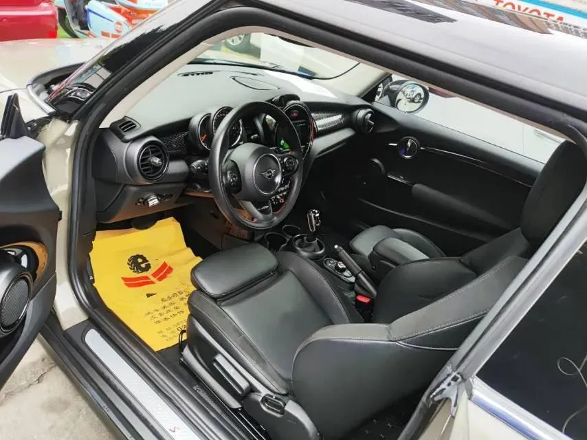 2019 MINI MINI 2.0T 192HP L4 7DCT,autocango,china used car exporter,china ev exporter,chinese used car exporter,chinese used ev exporter