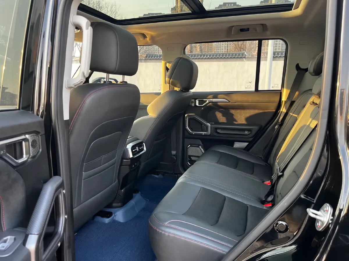 2023 Jetour Traveller 2.0T 254HP L4 7DCT,autocango,china used car exporter,china ev exporter,chinese used car exporter,chinese used ev exporter