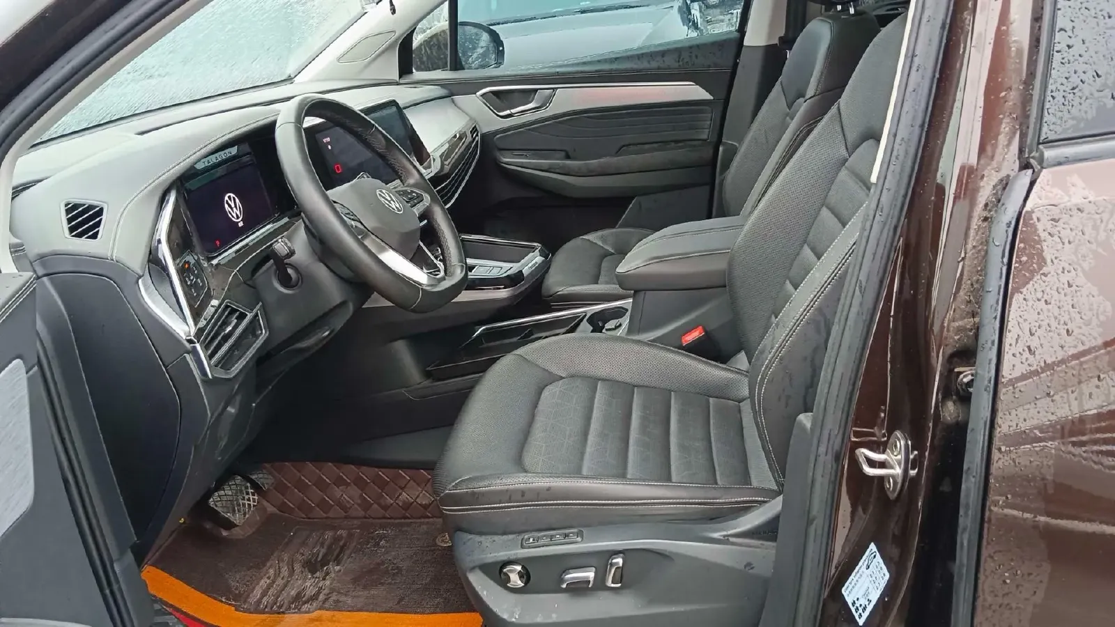 2021 Volkswagen Talagon 2.0T 220HP L4 7DCT,autocango,china used car exporter,china ev exporter,chinese used car exporter,chinese used ev exporter