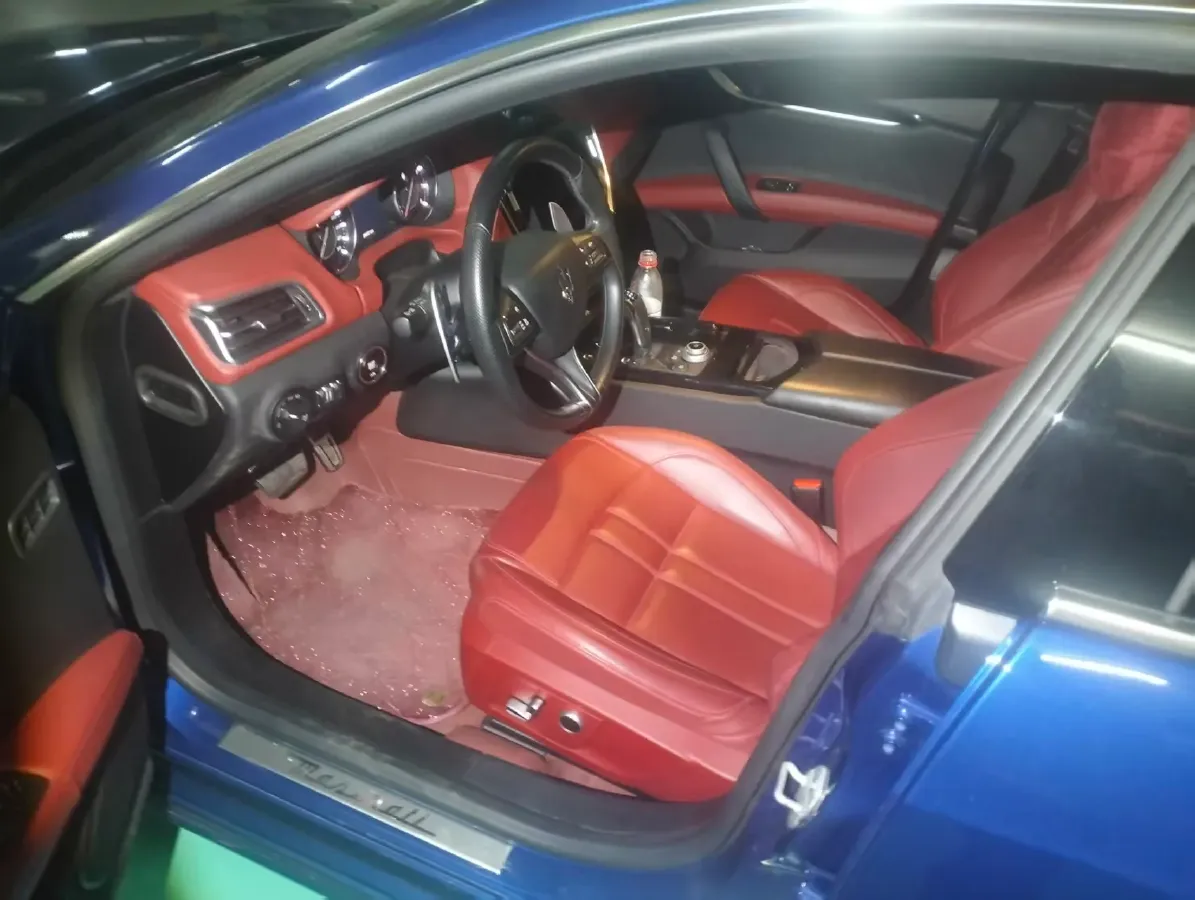 2023 Audi A8 3.0T 286HP V6 8AT,autocango,china used car exporter,china ev exporter,chinese used car exporter,chinese used ev exporter