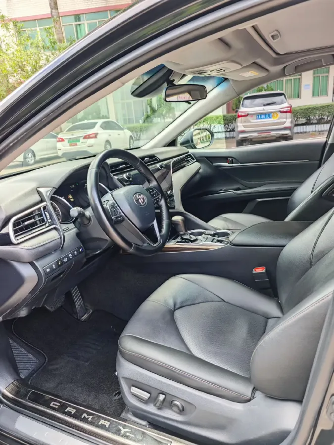 2019 Toyota Camry 2.0L 178HP L4 CVT,autocango,china used car exporter,china ev exporter,chinese used car exporter,chinese used ev exporter