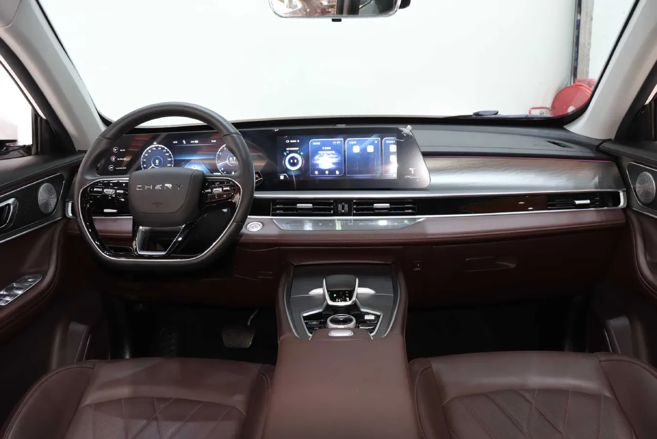 2022 Chery Tiggo 8 PRO 1.6T 197HP L4 7DCT,autocango,china used car exporter,china ev exporter,chinese used car exporter,chinese used ev exporter