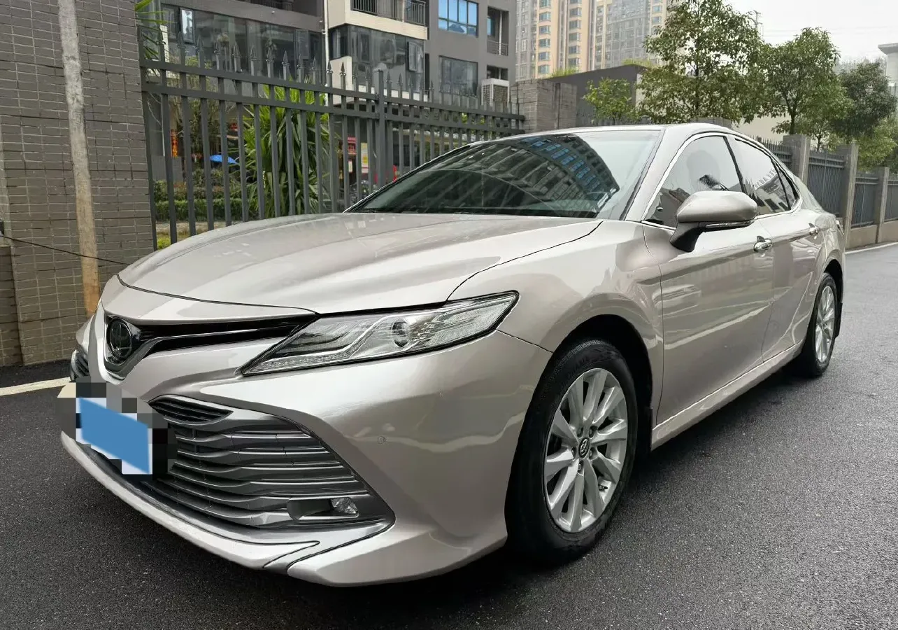 2019 Toyota Camry 2.0L 178HP L4 CVT,autocango,china used car exporter,china ev exporter,chinese used car exporter,chinese used ev exporter