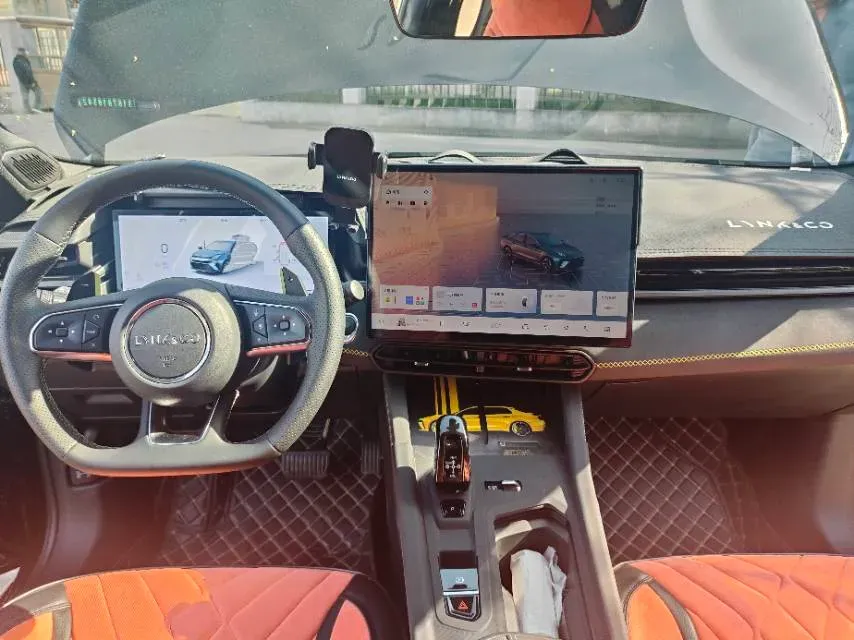 2025 LYNK&CO 03 1.5T 181HP L4 7DCT,autocango,china used car exporter,china ev exporter,chinese used car exporter,chinese used ev exporter