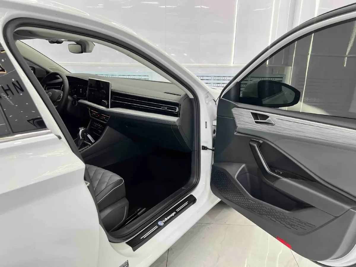 2023 Volkswagen Sagitar 1.4T 150HP L4 7DCT,autocango,china used car exporter,china ev exporter,chinese used car exporter,chinese used ev exporter