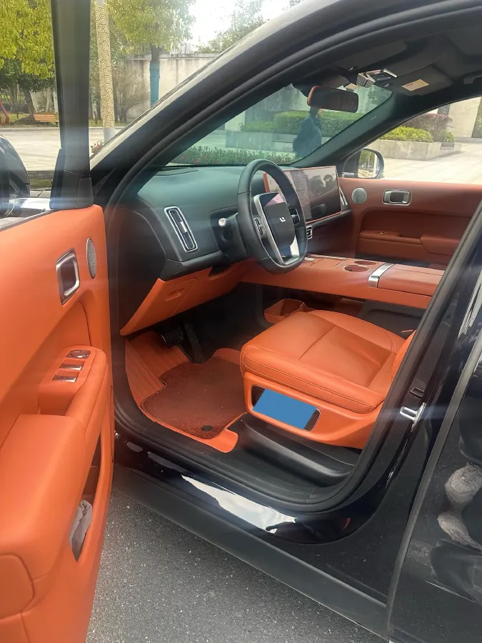 2024 Volvo S60 2.0T 197HP L4 7DCT,autocango,china used car exporter,china ev exporter,chinese used car exporter,chinese used ev exporter