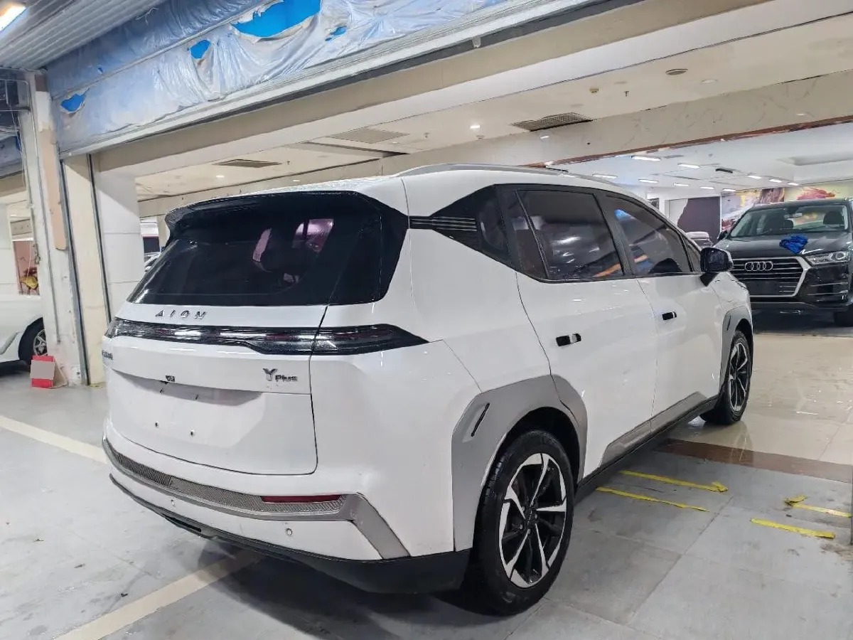 2024 Leapmotor C11 1.5L 95HP L4 REEV 43.74KWH,autocango,china used car exporter,china ev exporter,chinese used car exporter,chinese used ev exporter