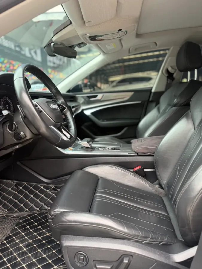 2020 Audi A7 2.0T 245HP L4 7DCT,autocango,china used car exporter,china ev exporter,chinese used car exporter,chinese used ev exporter