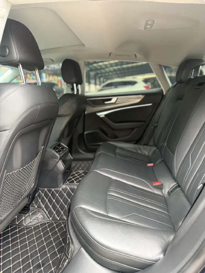 2020 Audi A7 2.0T 245HP L4 7DCT,autocango,china used car exporter,china ev exporter,chinese used car exporter,chinese used ev exporter