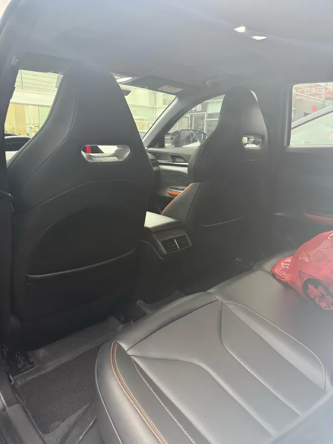 2023 ChangAn UNI-V 1.5T 188HP L4 7DCT,autocango,china used car exporter,china ev exporter,chinese used car exporter,chinese used ev exporter