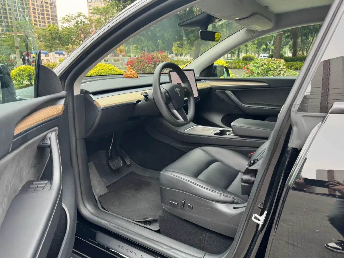 2022 Tesla Model Y BEV 60KWH,autocango,china used car exporter,china ev exporter,chinese used car exporter,chinese used ev exporter