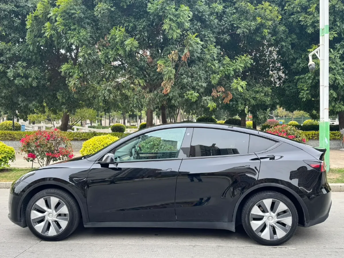 2022 Tesla Model Y BEV 60KWH,autocango,china used car exporter,china ev exporter,chinese used car exporter,chinese used ev exporter