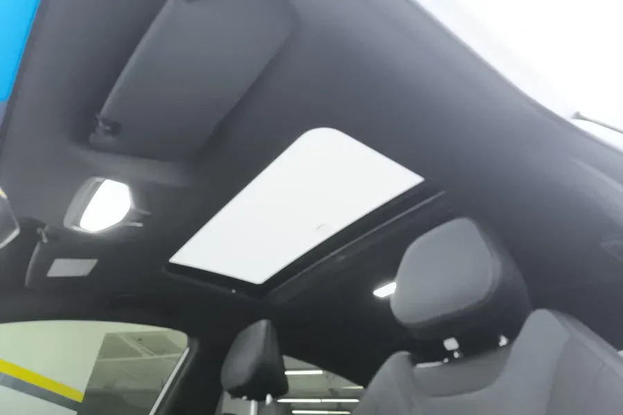 2022 Geely Binray 1.5T 181HP L4 7DCT,autocango,china used car exporter,china ev exporter,chinese used car exporter,chinese used ev exporter