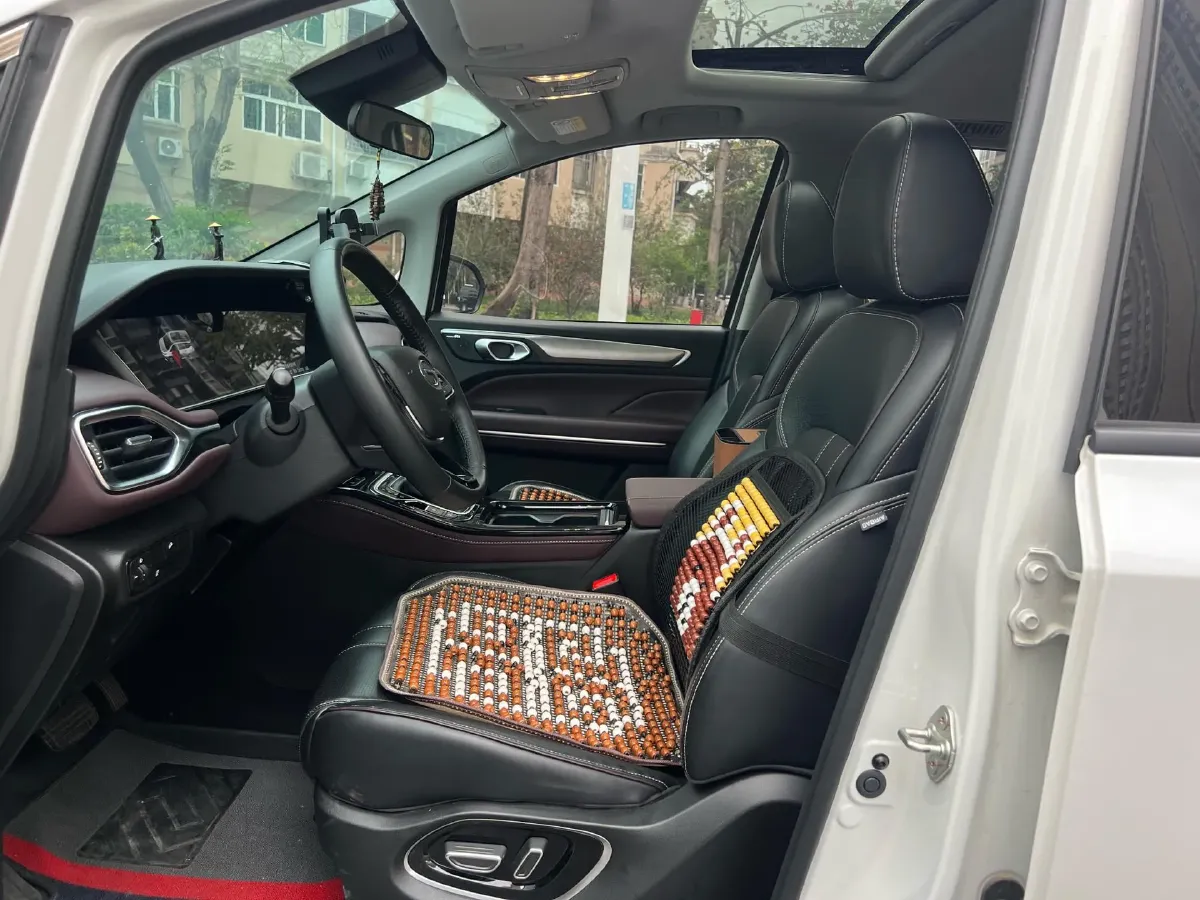 2023 GAC Trumpchi M6 1.5T 177HP L4 7DCT,autocango,china used car exporter,china ev exporter,chinese used car exporter,chinese used ev exporter