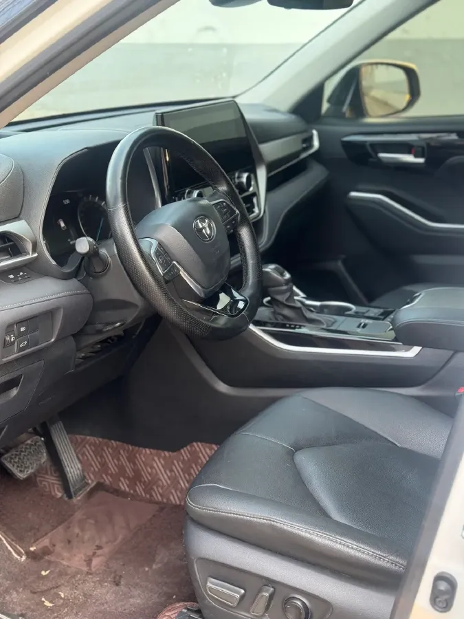 2022 Toyota Highlander 2.5L 192HP L4 E-CVT Hybrid,autocango,china used car exporter,china ev exporter,chinese used car exporter,chinese used ev exporter