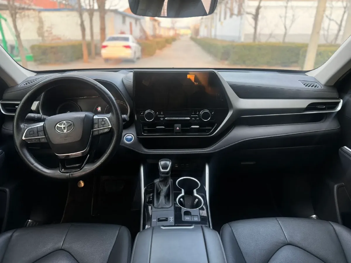 2022 Toyota Highlander 2.5L 192HP L4 E-CVT Hybrid,autocango,china used car exporter,china ev exporter,chinese used car exporter,chinese used ev exporter