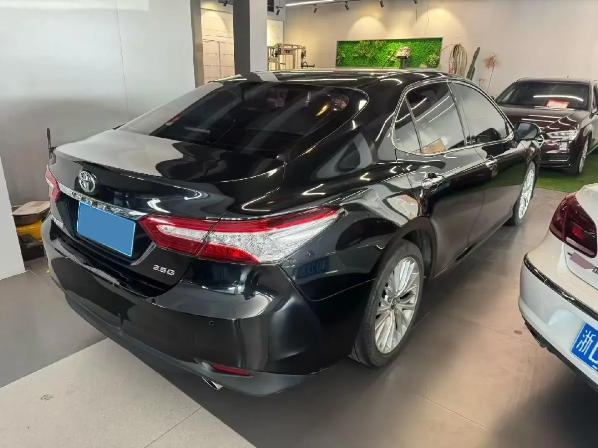 2019 Toyota Camry 2.5L 209HP L4 8AT,autocango,china used car exporter,china ev exporter,chinese used car exporter,chinese used ev exporter