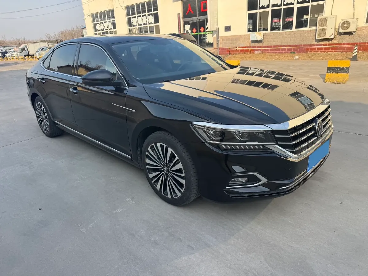 2020 Volkswagen Passat 2.0T 220HP L4 7DCT,autocango,china used car exporter,china ev exporter,chinese used car exporter,chinese used ev exporter