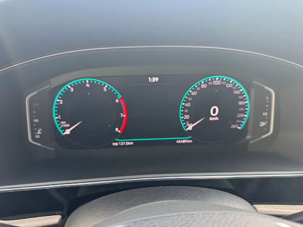 2020 Volkswagen Passat 2.0T 220HP L4 7DCT,autocango,china used car exporter,china ev exporter,chinese used car exporter,chinese used ev exporter