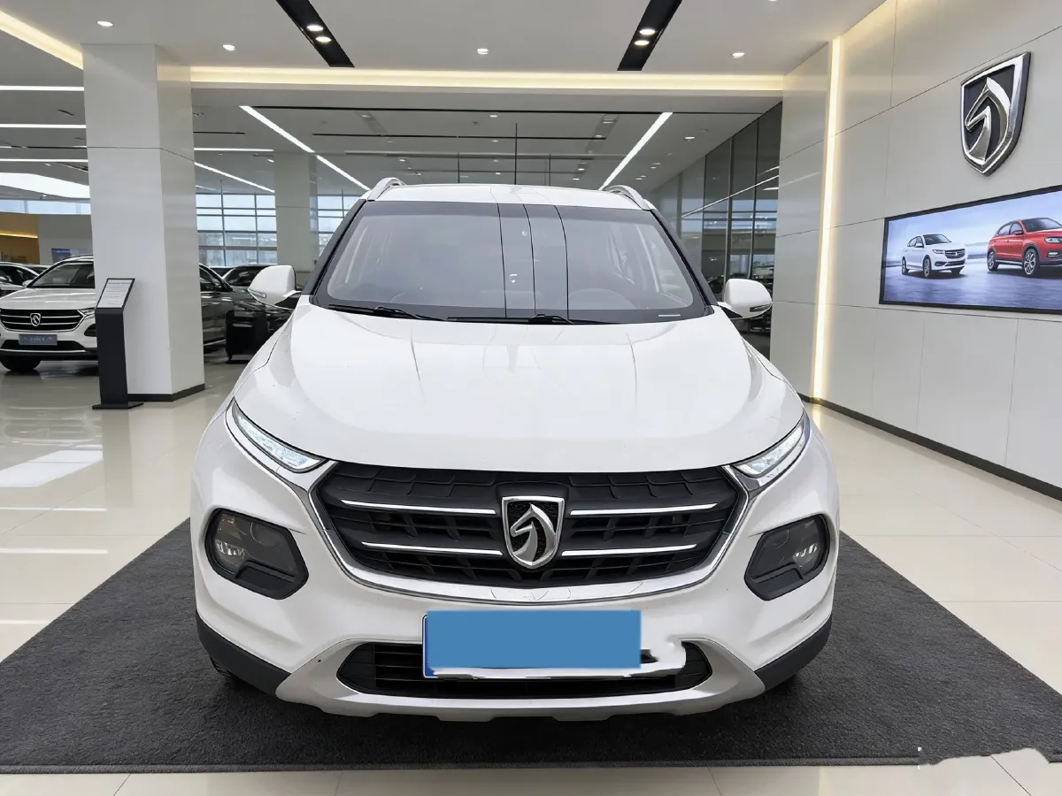 2018 BaoJun 510 1.5L 112HP L4 5AMT,autocango,china used car exporter,china ev exporter,chinese used car exporter,chinese used ev exporter