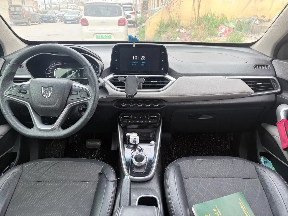 2018 BaoJun 510 1.5L 112HP L4 5AMT,autocango,china used car exporter,china ev exporter,chinese used car exporter,chinese used ev exporter