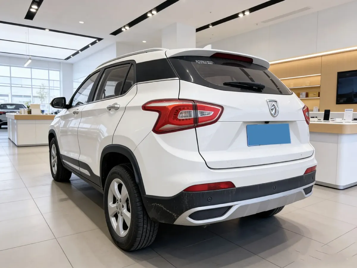 2018 BaoJun 510 1.5L 112HP L4 5AMT,autocango,china used car exporter,china ev exporter,chinese used car exporter,chinese used ev exporter