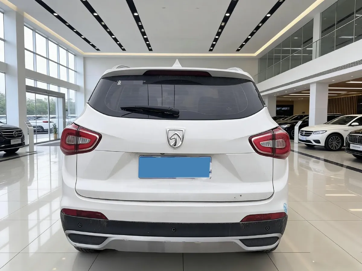 2018 BaoJun 510 1.5L 112HP L4 5AMT,autocango,china used car exporter,china ev exporter,chinese used car exporter,chinese used ev exporter