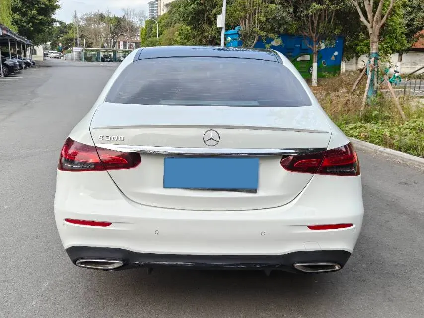 2022 Mercedes-Benz E Class 2.0T 258HP L4 9AT,autocango,china used car exporter,china ev exporter,chinese used car exporter,chinese used ev exporter