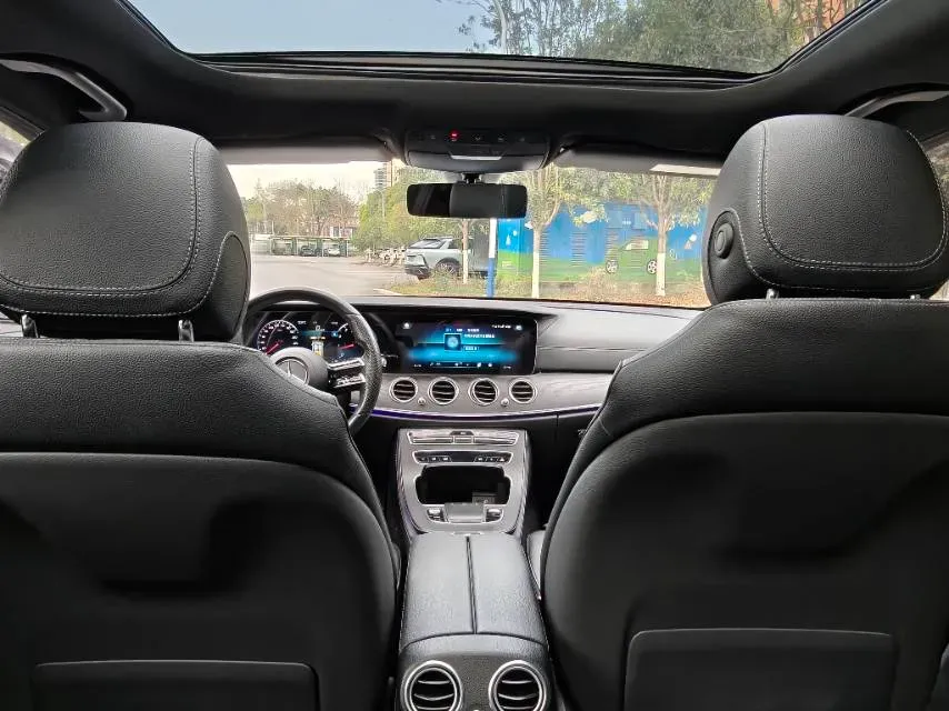 2022 Mercedes-Benz E Class 2.0T 258HP L4 9AT,autocango,china used car exporter,china ev exporter,chinese used car exporter,chinese used ev exporter