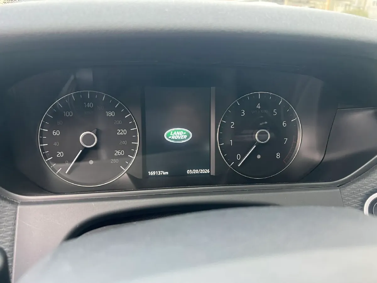 2018 Land Rover Range Rover Velar 2.0T 250HP L4 8AT,autocango,china used car exporter,china ev exporter,chinese used car exporter,chinese used ev exporter