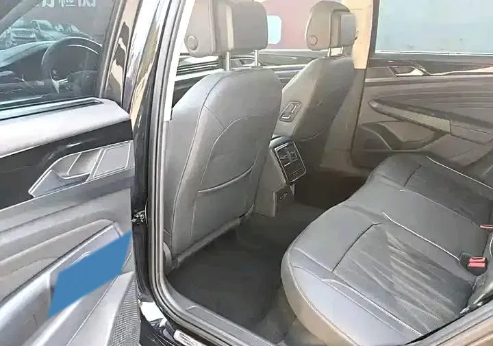 2022 Xpeng P7 BEV 60.2KWH,autocango,china used car exporter,china ev exporter,chinese used car exporter,chinese used ev exporter