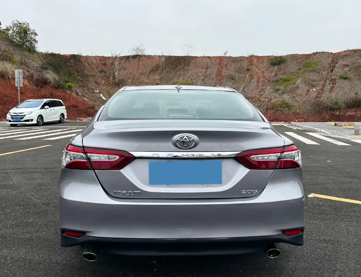 2023 Toyota Camry 2.0L 177HP L4 CVT,autocango,china used car exporter,china ev exporter,chinese used car exporter,chinese used ev exporter
