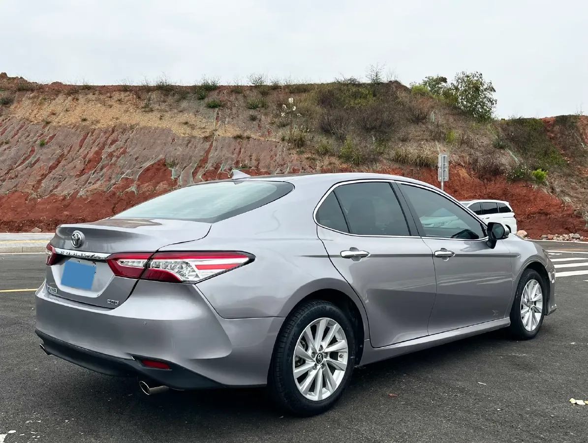 2023 Toyota Camry 2.0L 177HP L4 CVT,autocango,china used car exporter,china ev exporter,chinese used car exporter,chinese used ev exporter