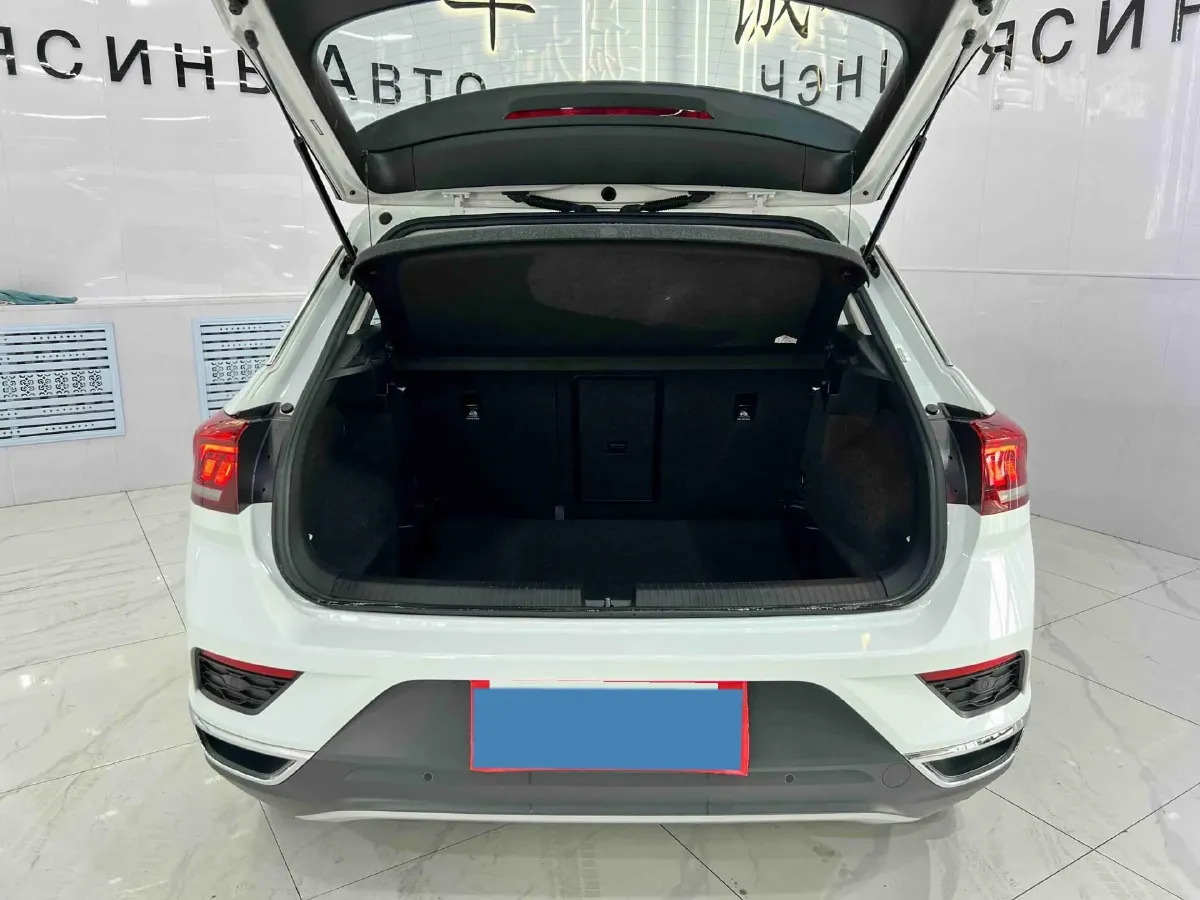 2022 Volkswagen T-Roc 1.4T 150HP L4 7DCT,autocango,china used car exporter,china ev exporter,chinese used car exporter,chinese used ev exporter