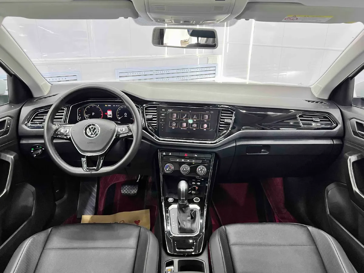 2022 Volkswagen T-Roc 1.4T 150HP L4 7DCT,autocango,china used car exporter,china ev exporter,chinese used car exporter,chinese used ev exporter