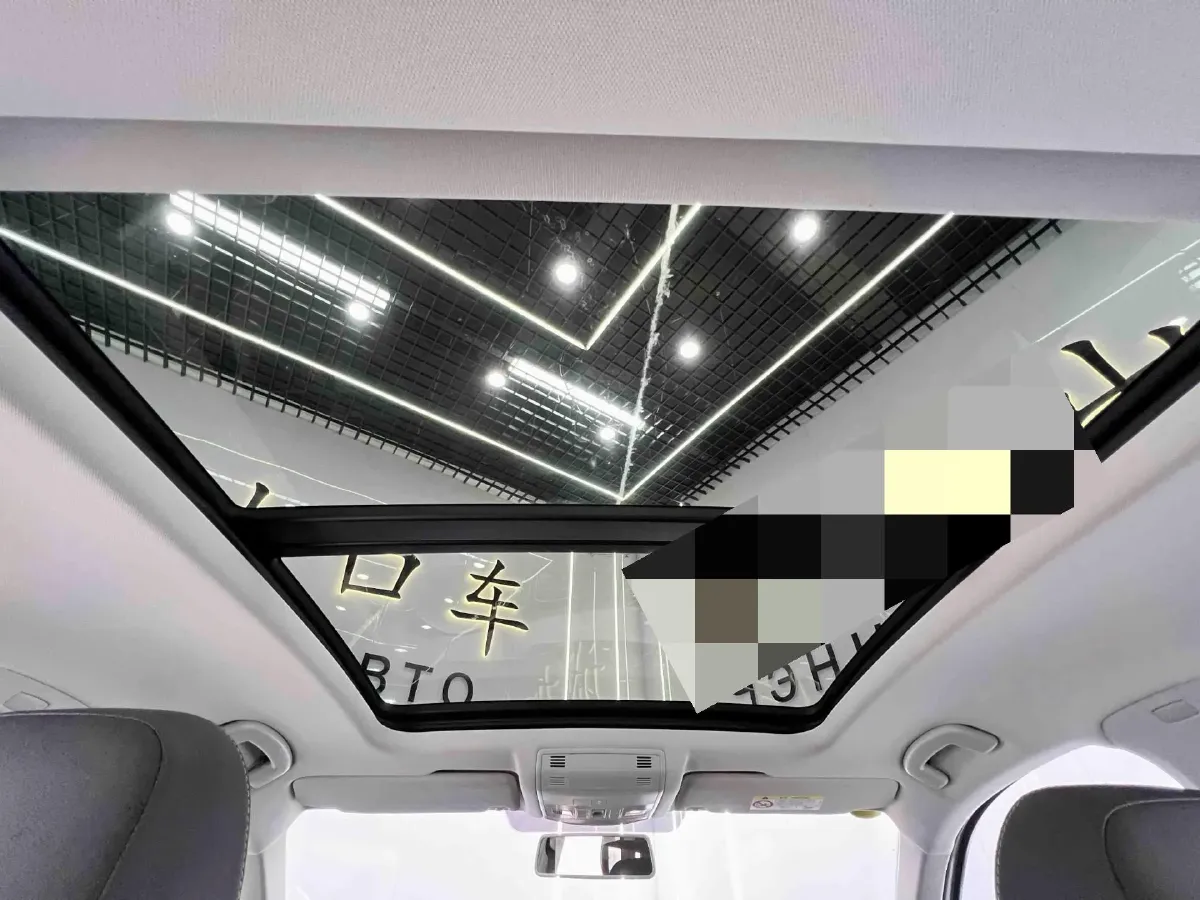 2022 Volkswagen T-Roc 1.4T 150HP L4 7DCT,autocango,china used car exporter,china ev exporter,chinese used car exporter,chinese used ev exporter