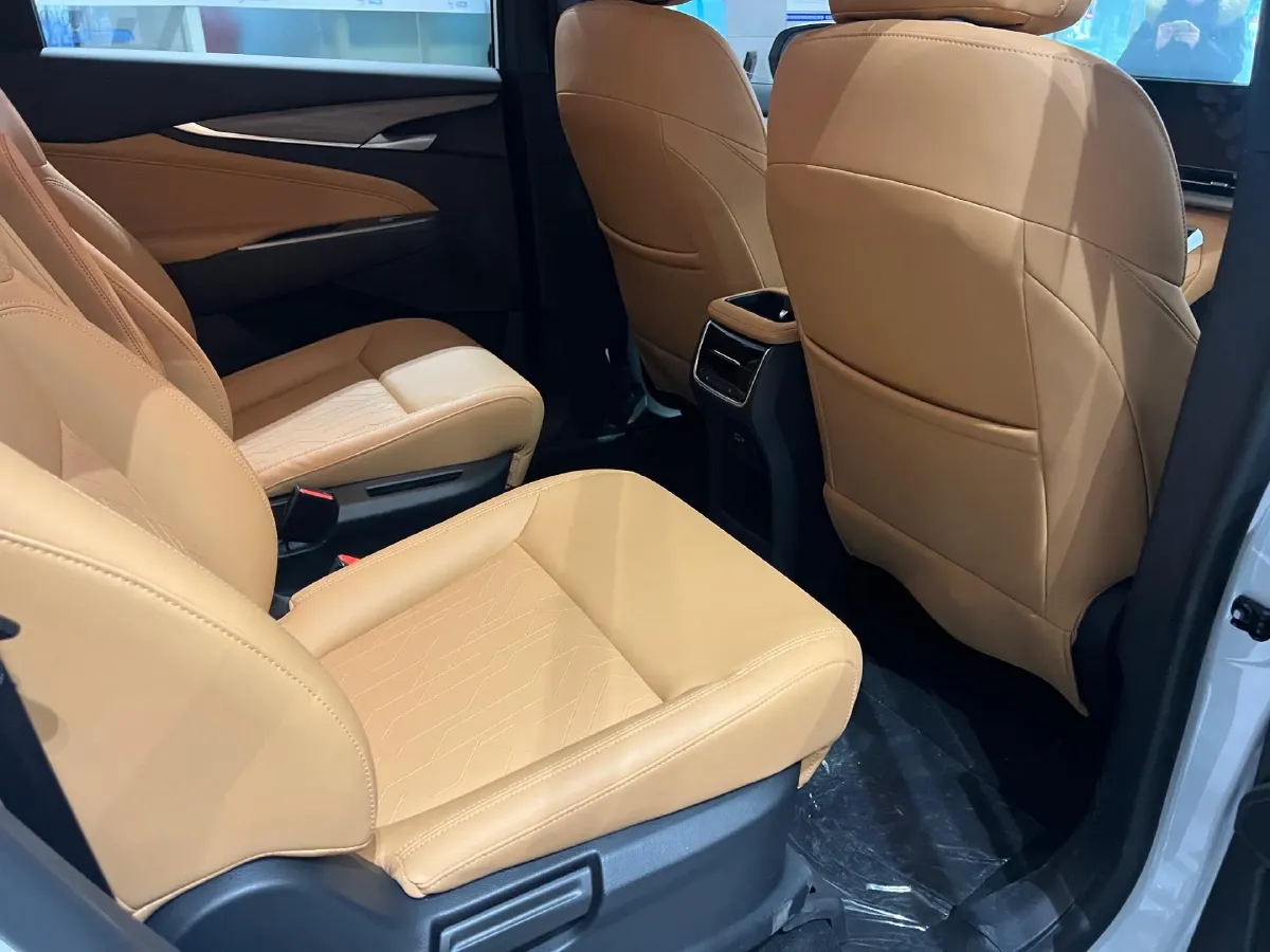 2025 MAXUS G50 PHEV 1.5L 98HP L4 1DHT PHEV 18.65KWH,autocango,china used car exporter,china ev exporter,chinese used car exporter,chinese used ev exporter