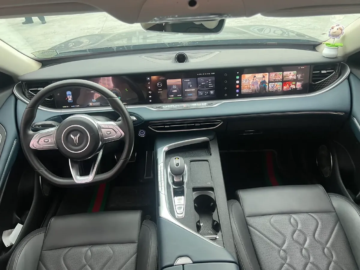 2021 Voyah FREE Range Extended 109HP REEV 33KWH,autocango,china used car exporter,china ev exporter,chinese used car exporter,chinese used ev exporter