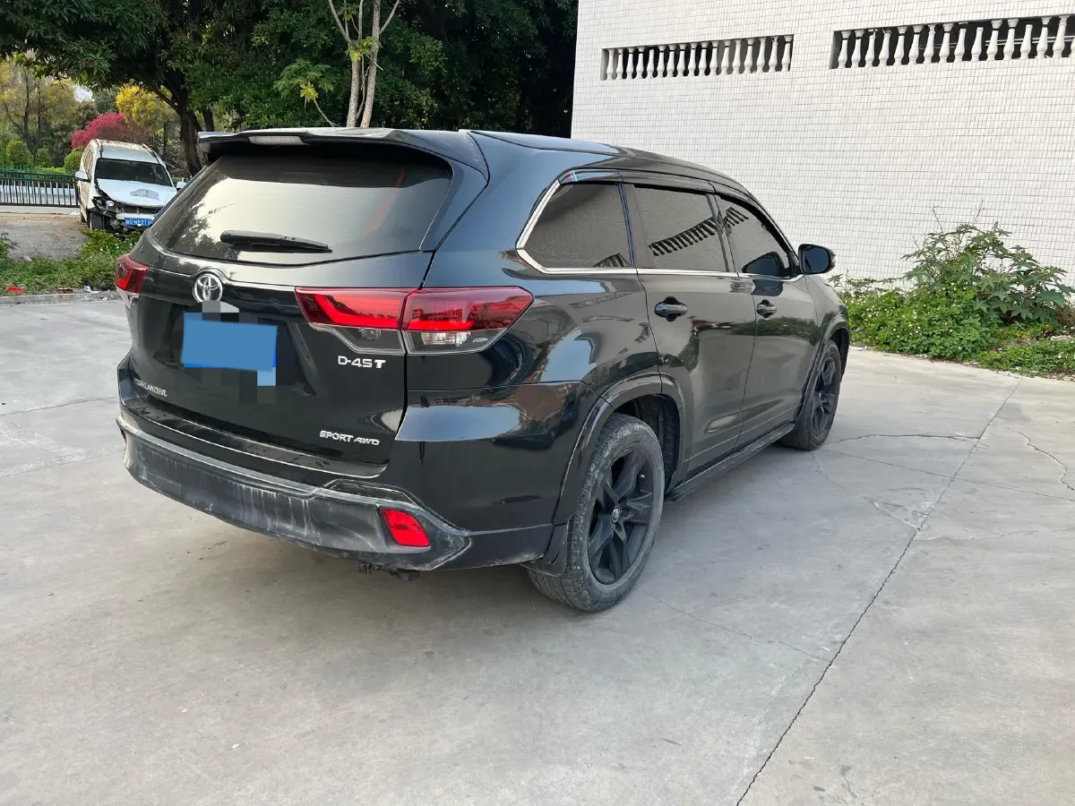 2021 Toyota Highlander 2.0T 220HP L4 6AT,autocango,china used car exporter,china ev exporter,chinese used car exporter,chinese used ev exporter
