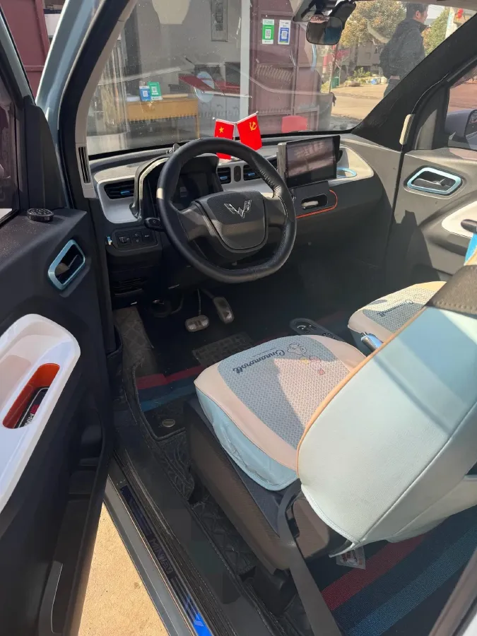 2020 WuLing HongGuang MINI EV BEV 13.8KWH,autocango,china used car exporter,china ev exporter,chinese used car exporter,chinese used ev exporter