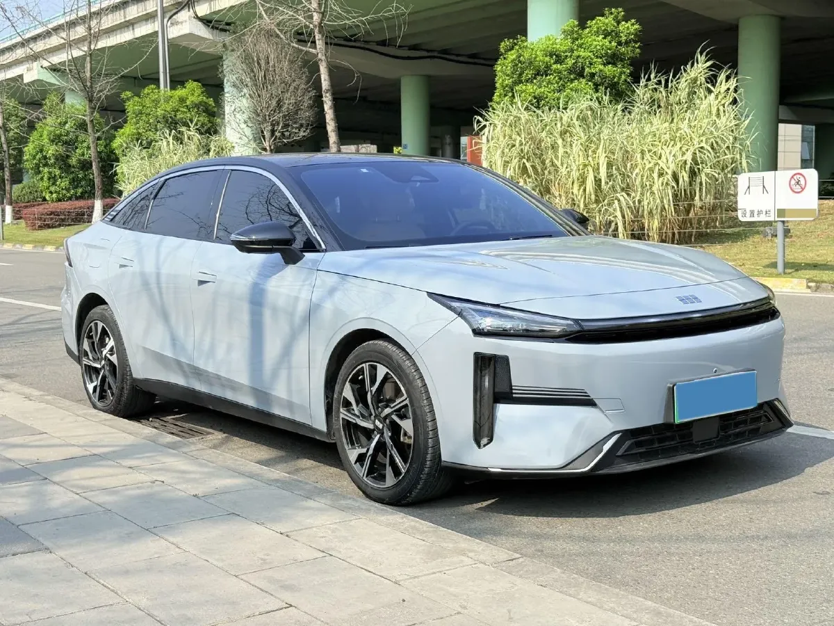 2023 Geely Galaxy L6 1.5T 163HP L4 3DHT PHEV,autocango,china used car exporter,china ev exporter,chinese used car exporter,chinese used ev exporter