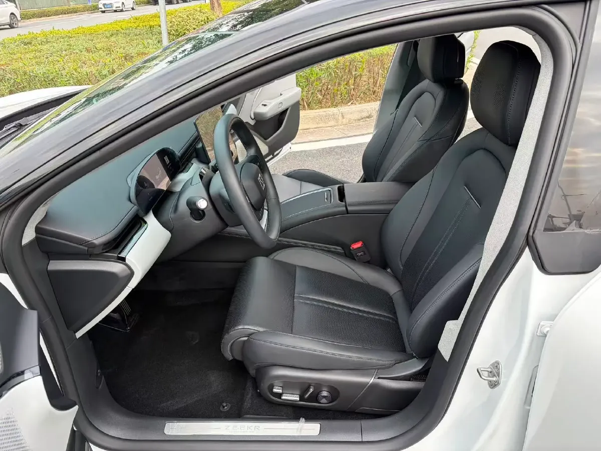 2025 Zeekr 007 BEV 75KWH,autocango,china used car exporter,china ev exporter,chinese used car exporter,chinese used ev exporter