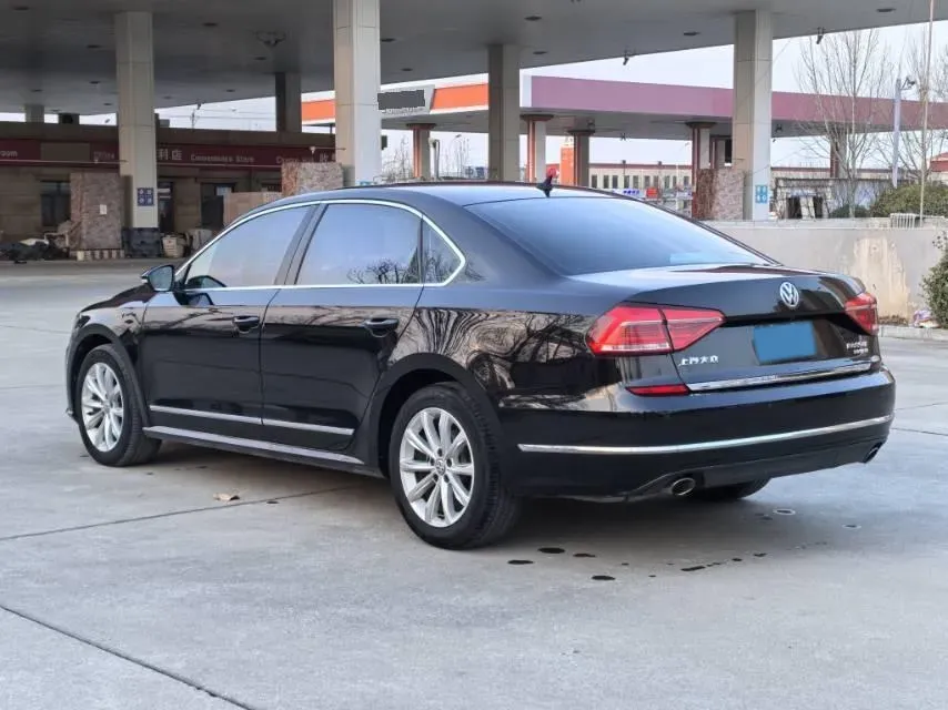 2017 Volkswagen Passat 1.8T 180HP L4 7DCT,autocango,china used car exporter,china ev exporter,chinese used car exporter,chinese used ev exporter
