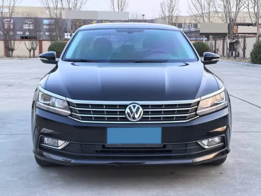 2017 Volkswagen Passat 1.8T 180HP L4 7DCT,autocango,china used car exporter,china ev exporter,chinese used car exporter,chinese used ev exporter