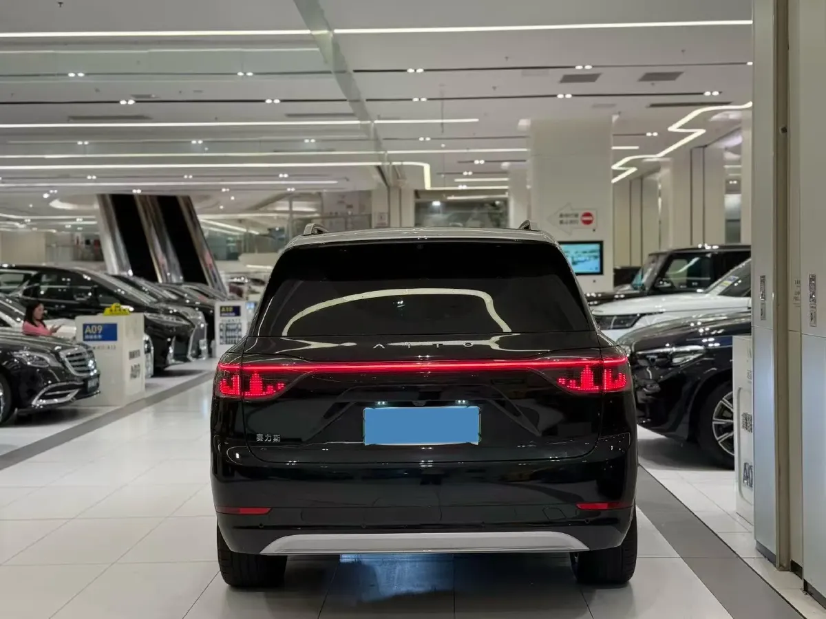 2024 AITO AITO M9 1.5T 152HP L4 REEV 42KWH,autocango,china used car exporter,china ev exporter,chinese used car exporter,chinese used ev exporter